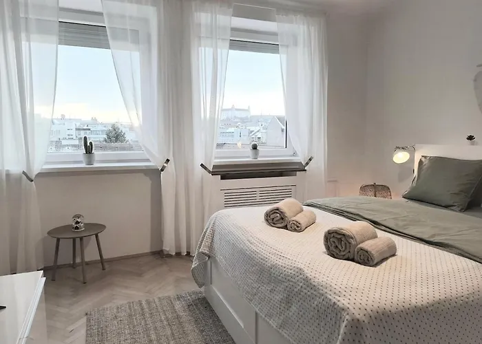 Lägenhet New In The Heart Of The Old Town Bratislava