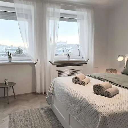 דירה New In The Heart Of The Old Town ברטיסלאבה